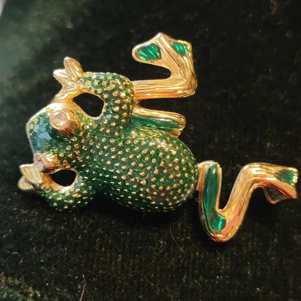 Vintage Green Frog Brooch Pin Enameled 1.25